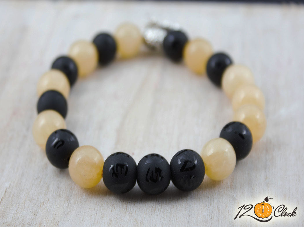 Гривна "Годината на дървения дракон" - оникс с йероглифи и жадеит