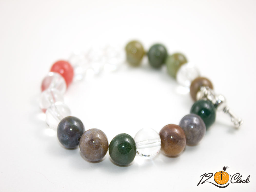 Гривна "Годината на металния плъх" – планински кристал, зелен ахат и ягодов кварц.