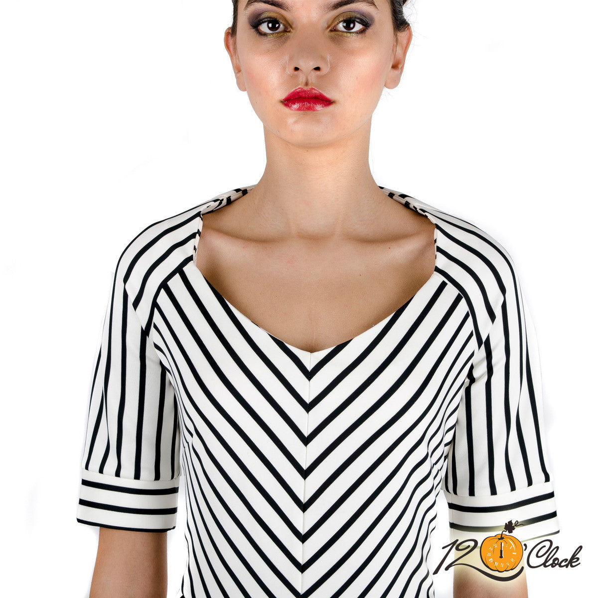 Елегантна рокля в черно и бяло от Twelve O'clock