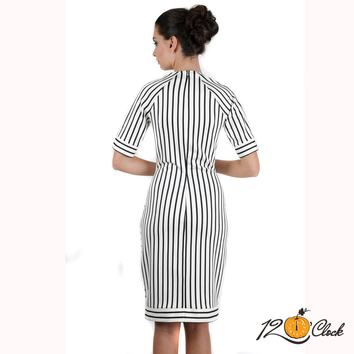 Елегантна рокля в черно и бяло от Twelve O'clock