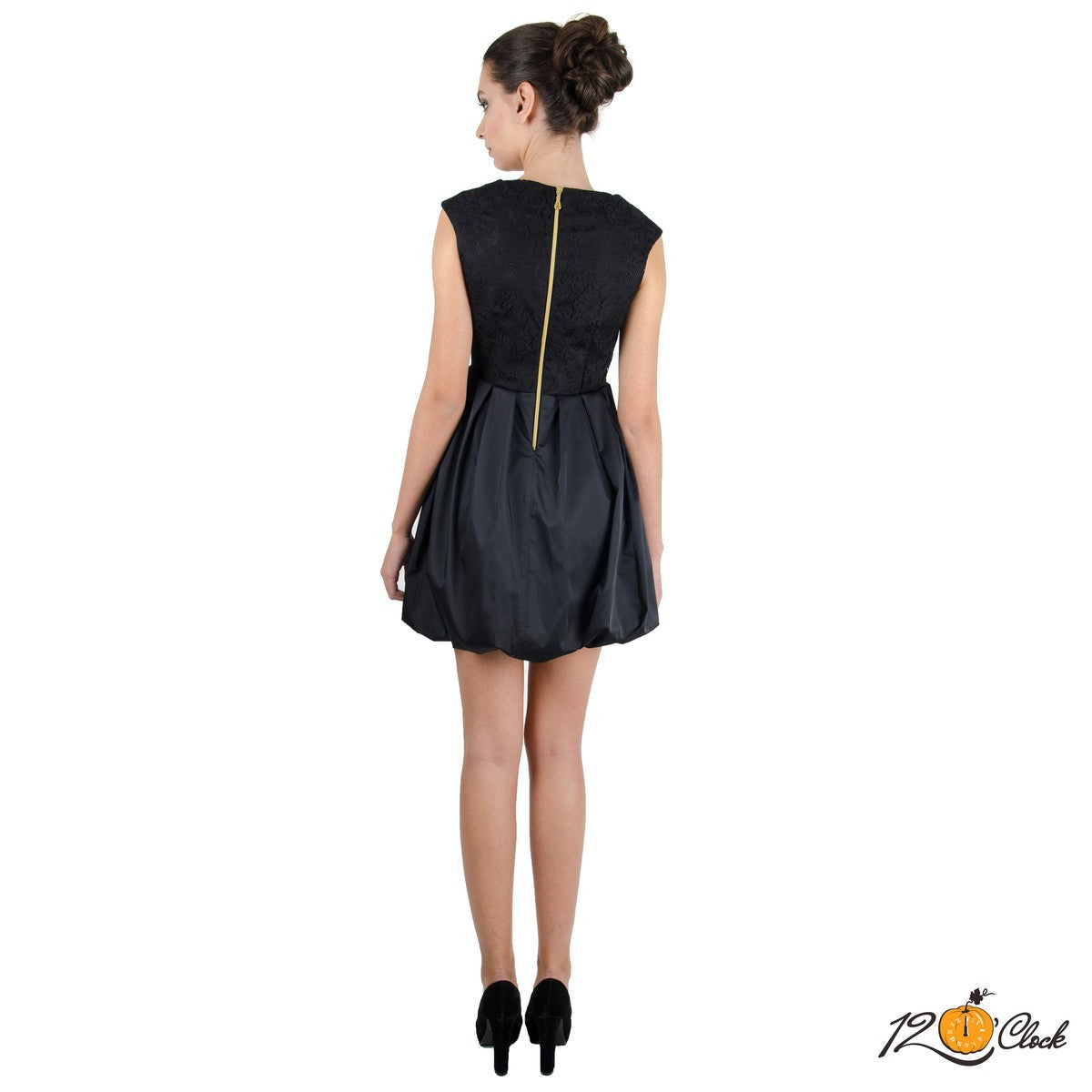 Къса рокля от сатен и дантела от Twelve O'clock