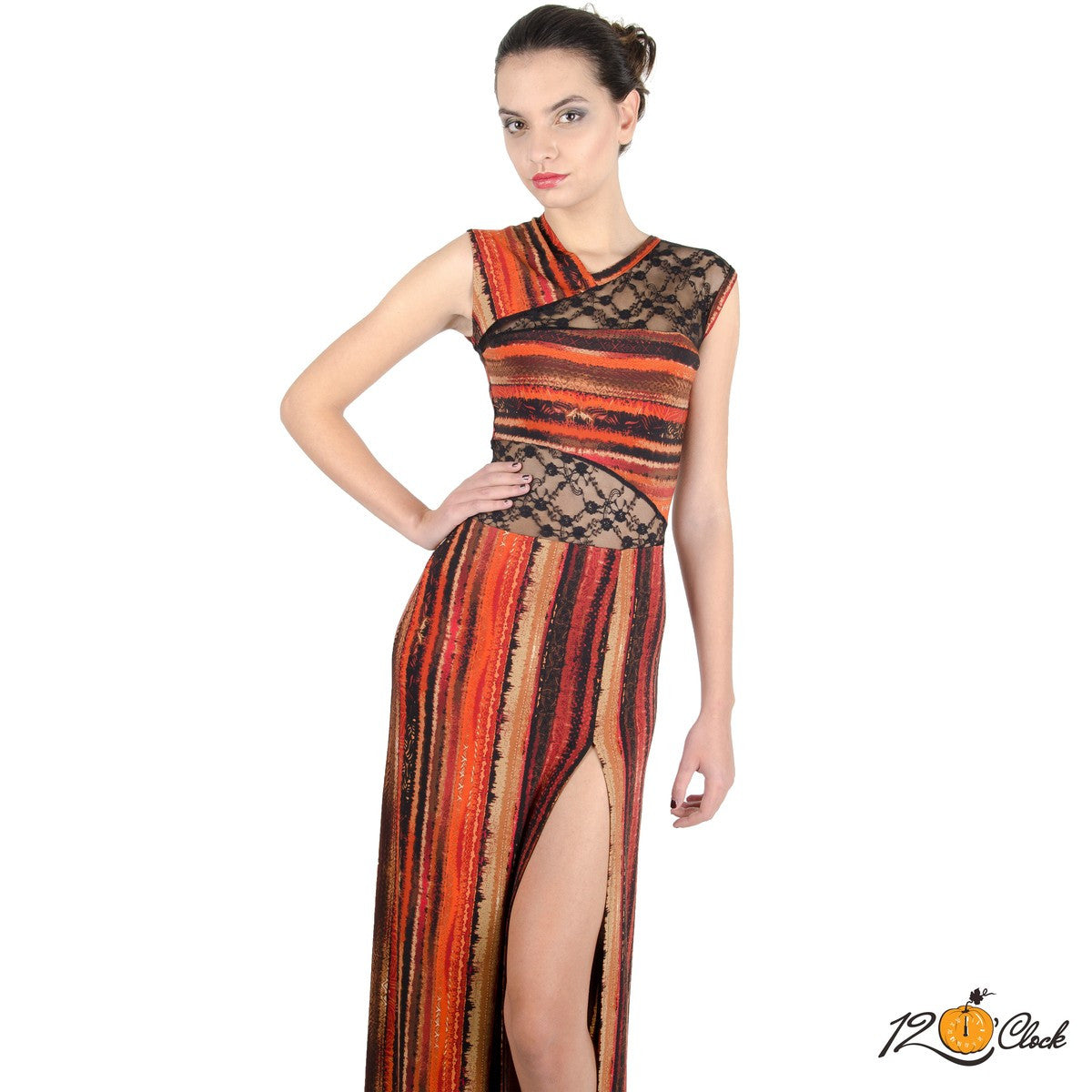 Дълга рокля с цепка и дантела от Twelve O'clock