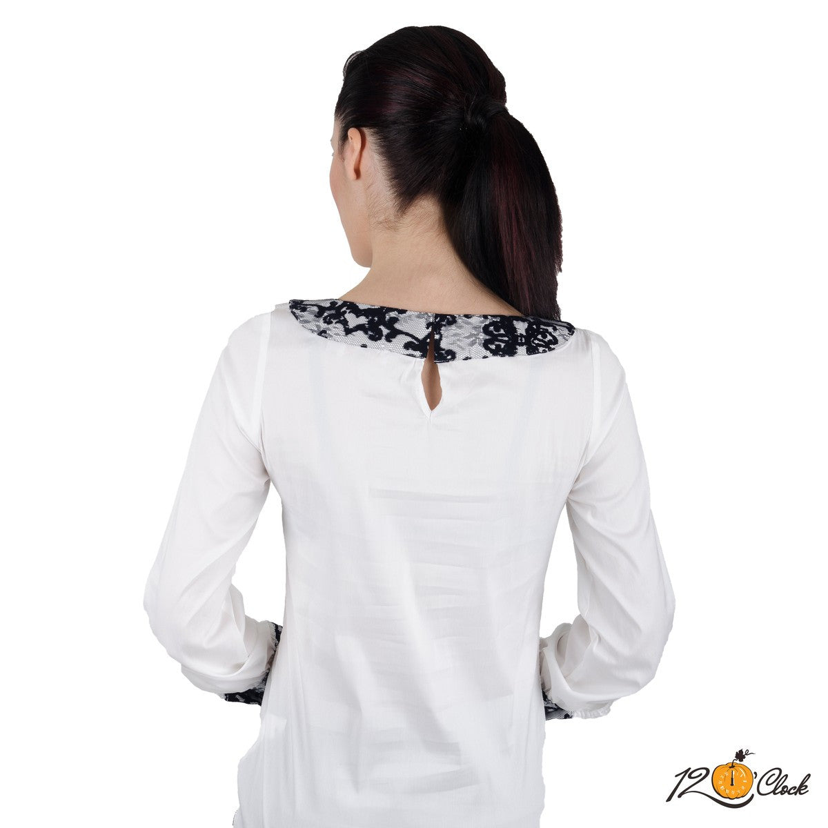 Бяла риза с дантела от Twelve O'clock