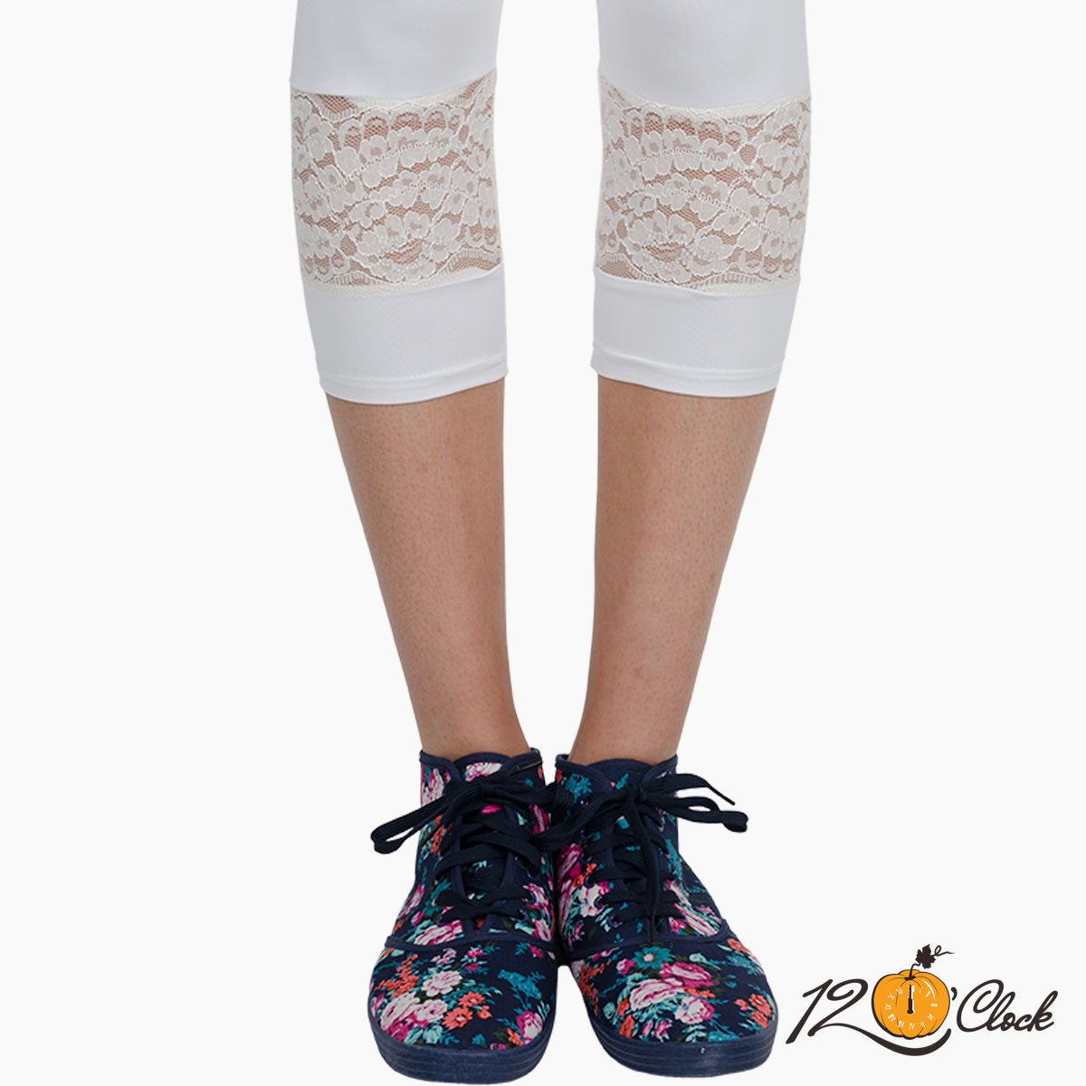 Бял клин от еластично трико с дантела от Twelve O'clock