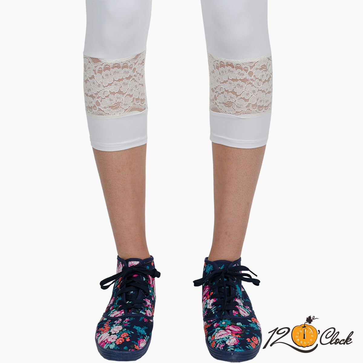 Бял клин от еластично трико с дантела от Twelve O'clock