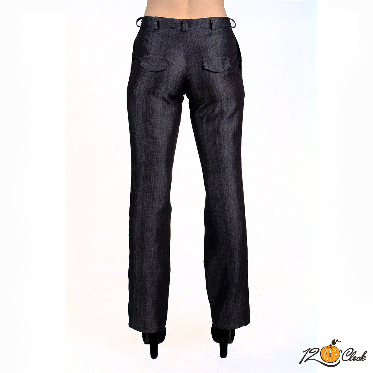 Спортно-елегантен панталон със свободни крачоли и широк колан от Twelve O"clock.