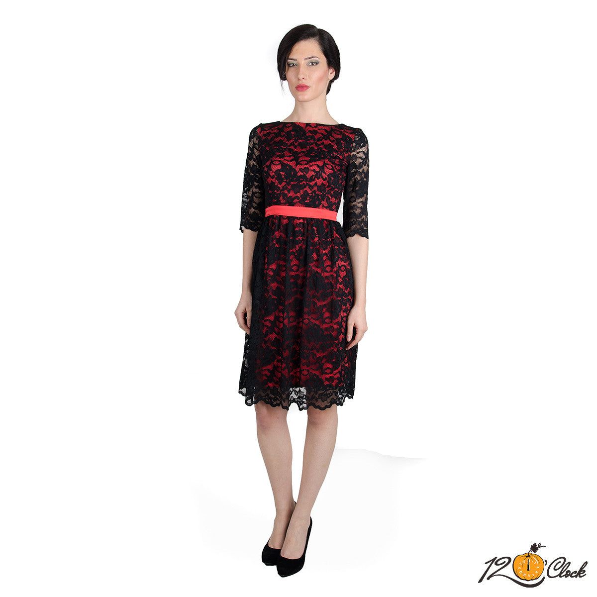 Кокетна къса рокля със сатенена основа от Twelve O'clock