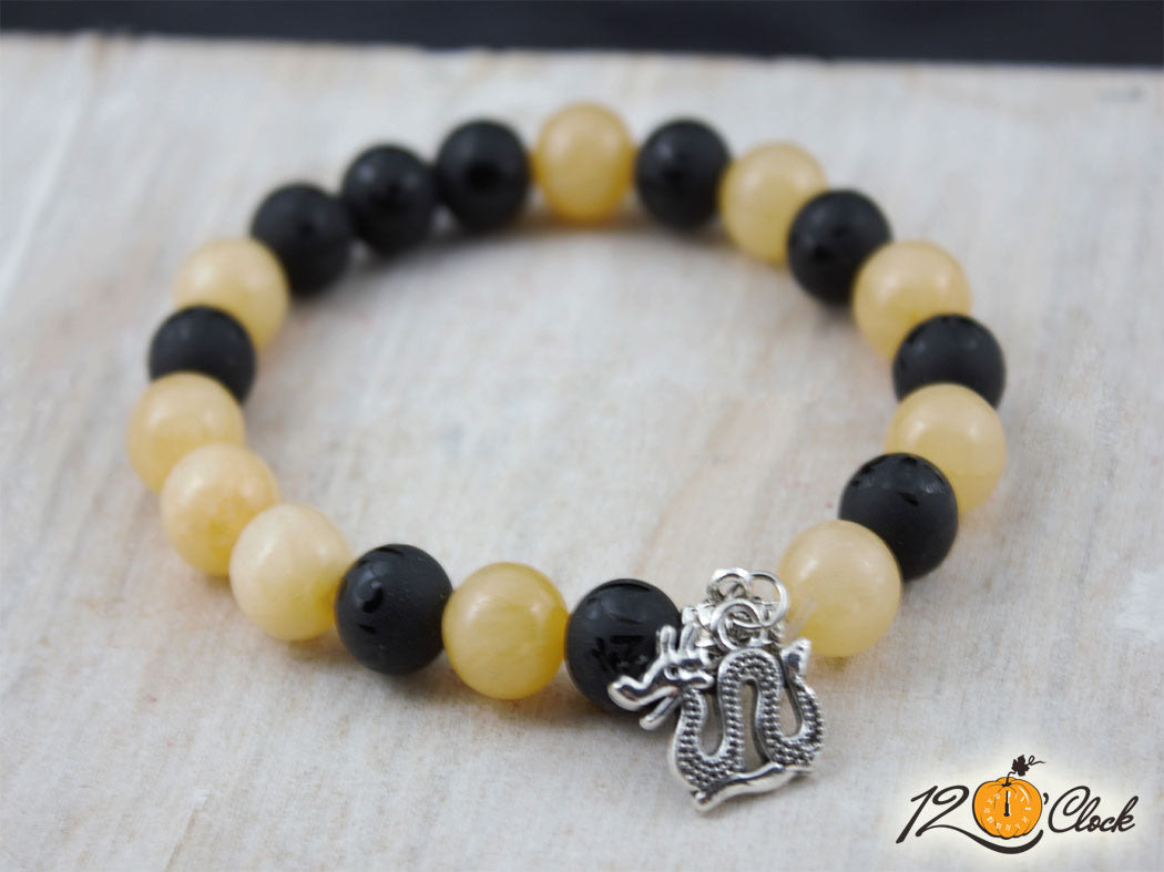 Гривна "Годината на дървения дракон" - оникс с йероглифи и жадеит