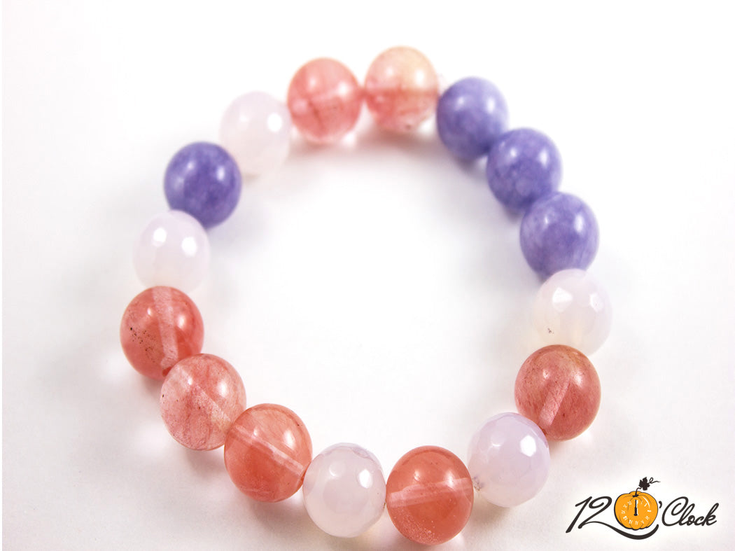 Гривна "Аквамарин, фасетиран халцедон и черешов кварц"