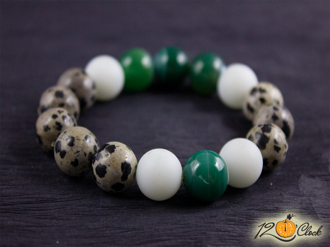 Гривна "Далматински яспис, зелен ивчест ахат и бял ахат мат" - Зодия Телец