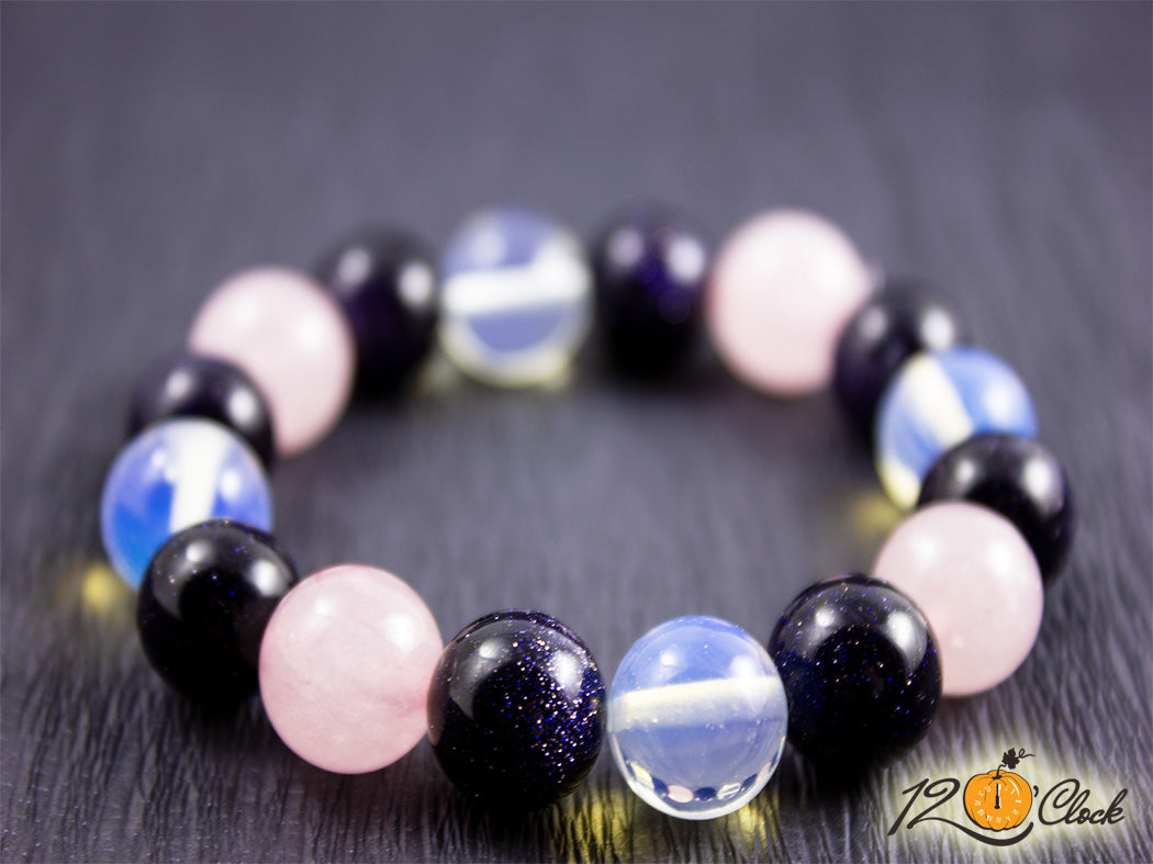 Гривна "Слънчев камък, розов кварц и лунен камък"