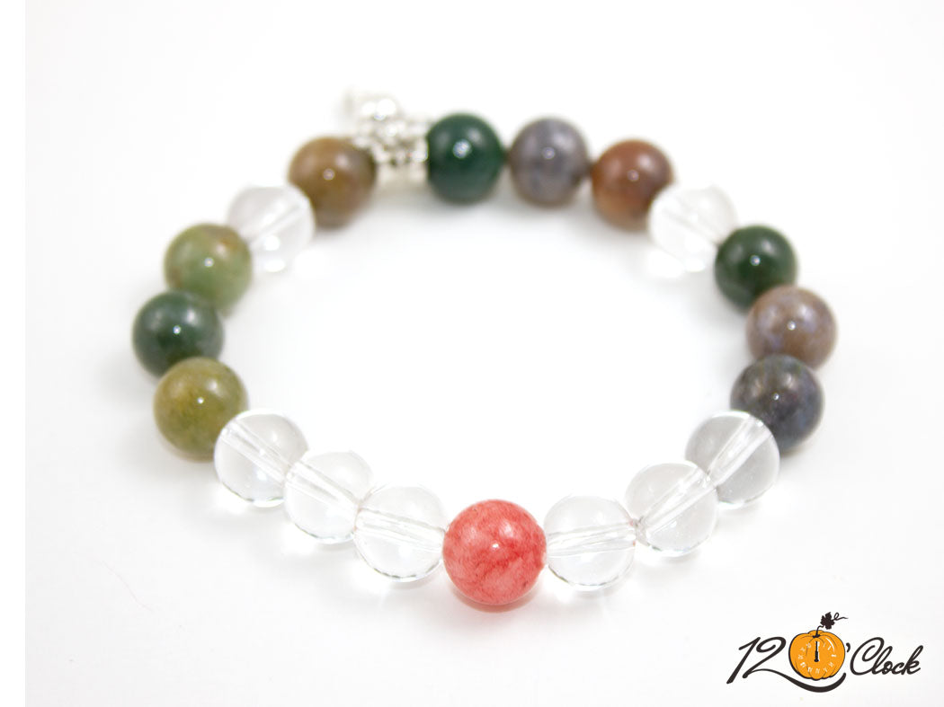 Гривна "Годината на металния плъх" – планински кристал, зелен ахат и ягодов кварц.