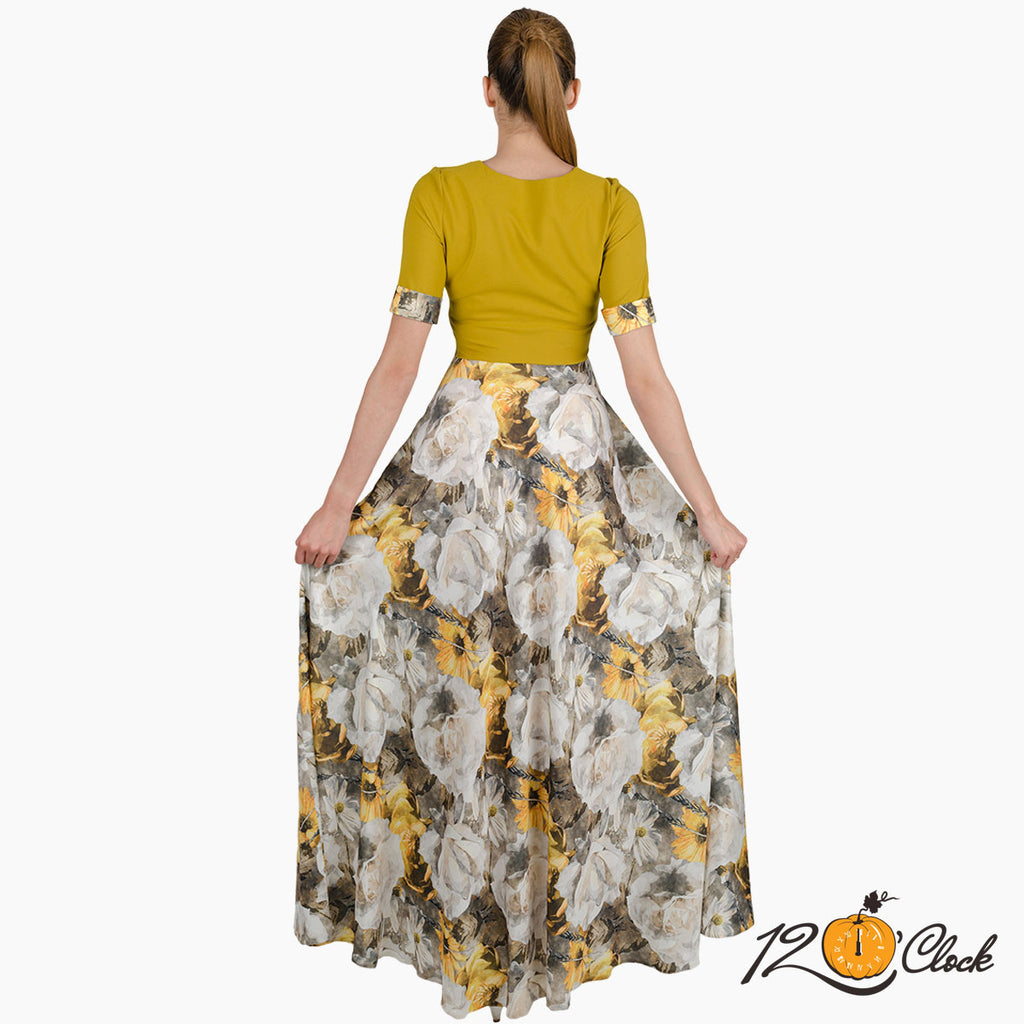 Дълга рокля от шифон с флорални мотиви на слънчогледи от Twelve O'clock