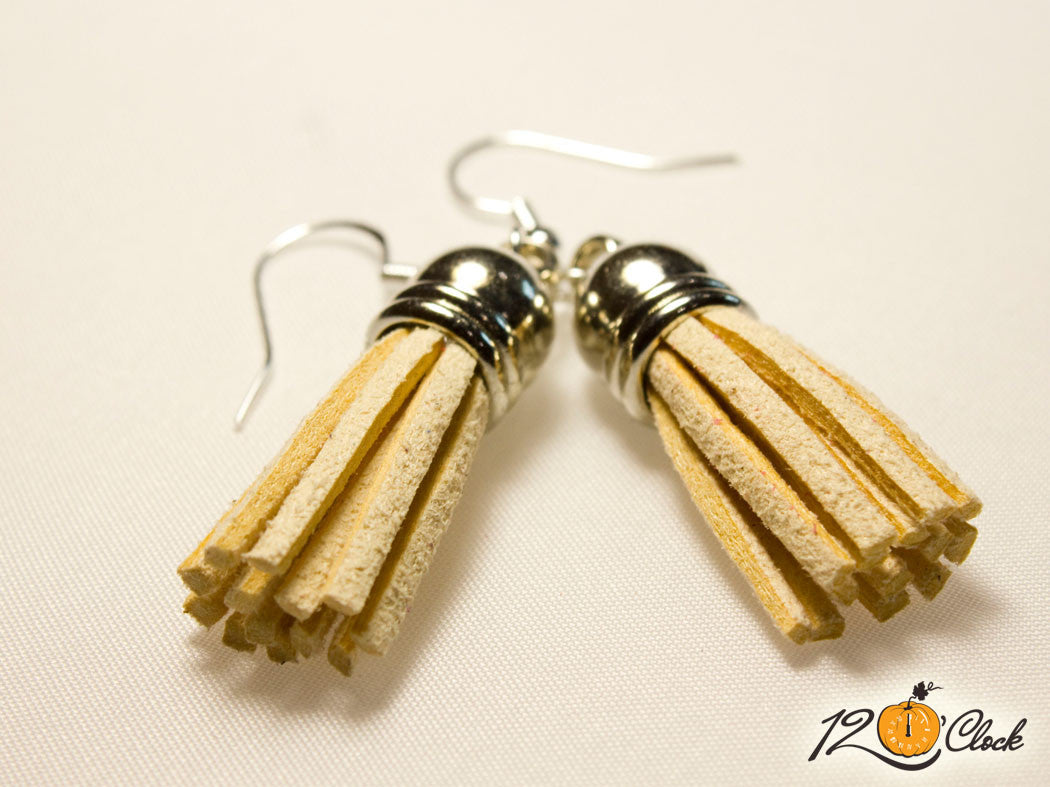 Бежови обици от велурени ленти от Twelve O'clock