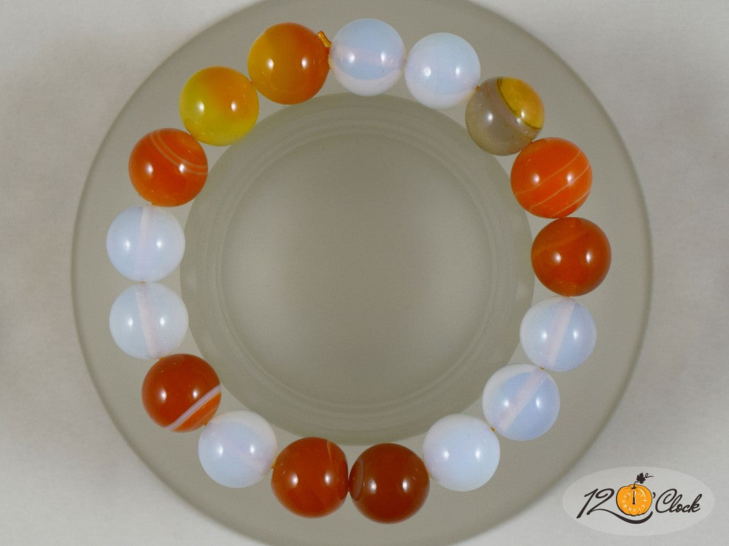 Гривна Оранжев ахат и лунен камък от Twelve O'clock